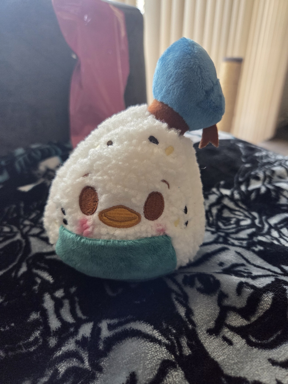 Disney Munchlings Plush Donald Duck Onigri Nori Japanese Sushi Marshmallow Scent